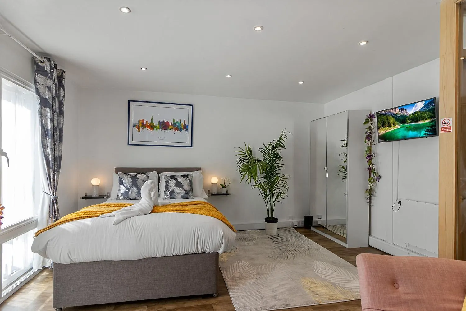 Exeter City Centre Apartments Ashton Apartment